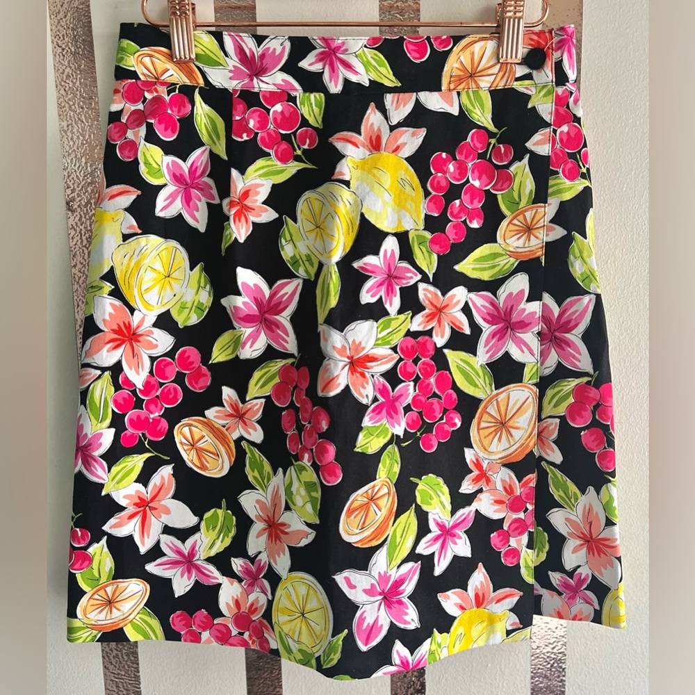 Briggs New York Vibrant Fruit Print Skirt